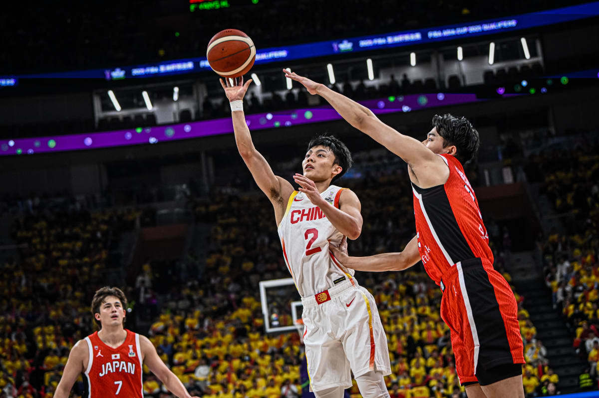 开云体育入口-河南男篮在比赛中表现出团结力量，击败对手