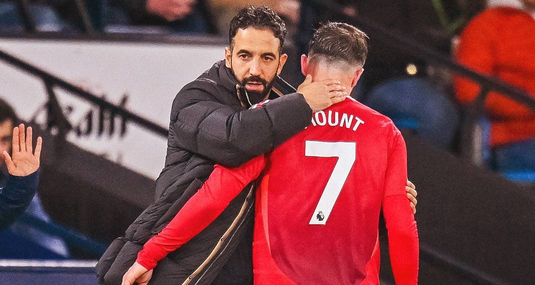 曼联客场逼平狼队，欧冠悬念依旧