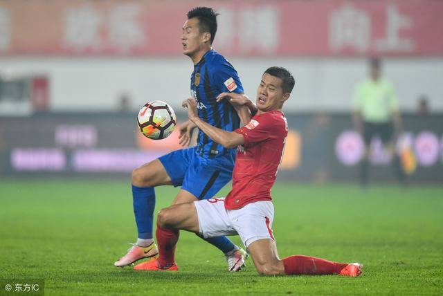 开云APP-包含重庆战胜苏宁，攻守变换瞬间回放的词条