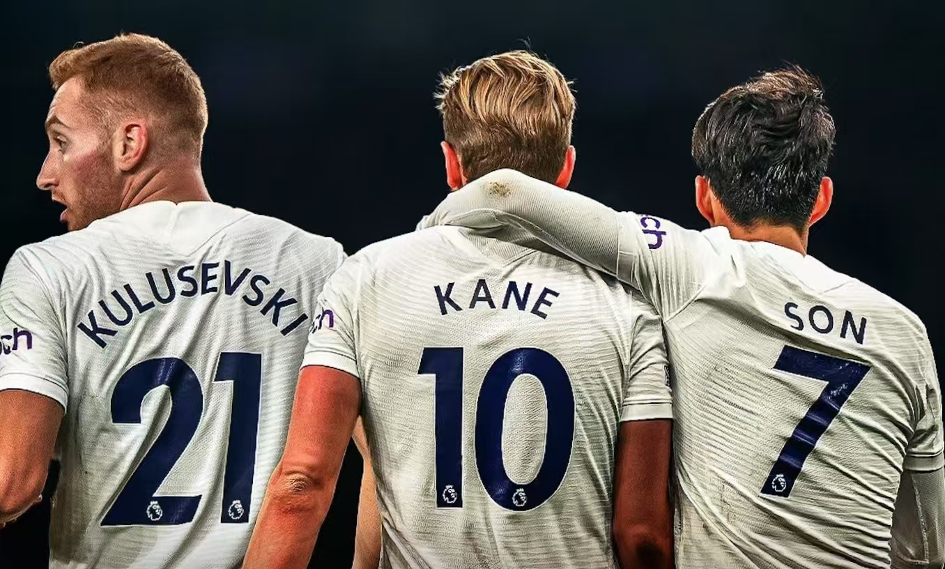 曼联与热刺争夺欧冠资格