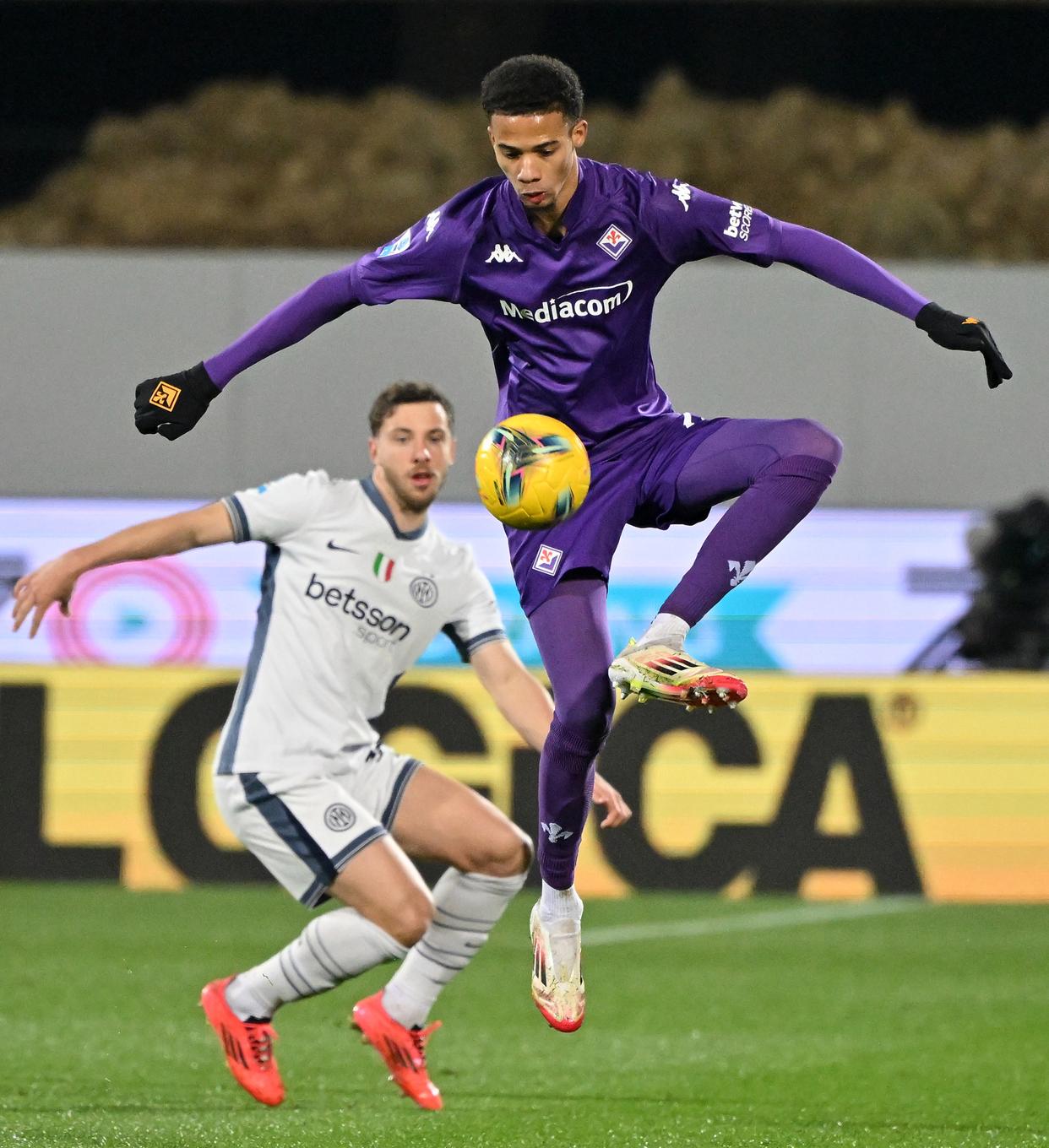 开云体育app-包含佛罗伦萨主场大胜AC米兰，豪取四连胜！的词条