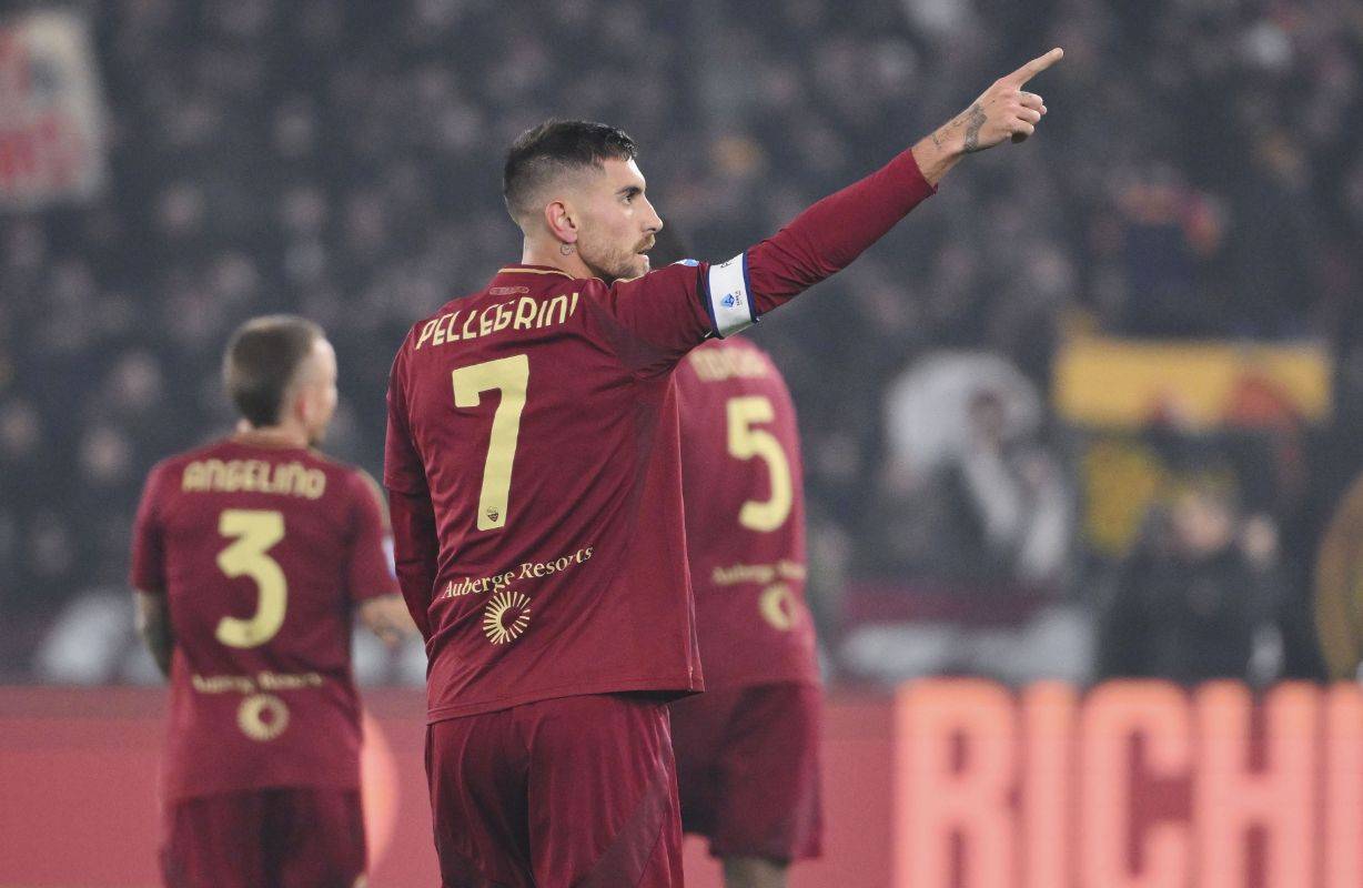 包含罗马城德比激情上演，双方胜负悬念的词条