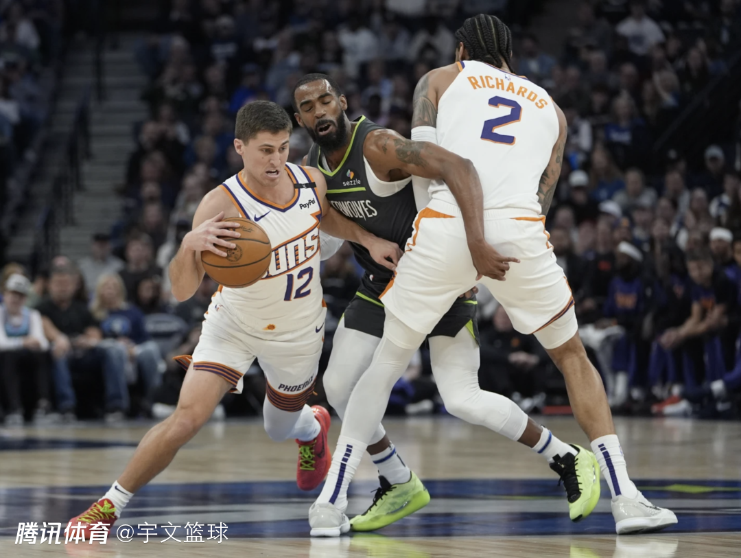 开云官网-森林狼队大败爵士队，全队状态低迷