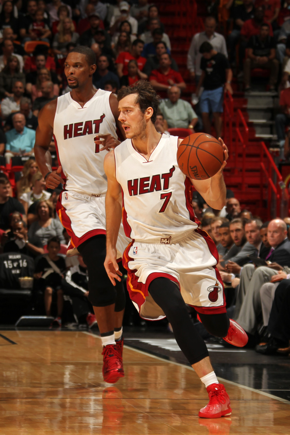 开云体育官网-小牛客场逆转国王，继续保持胜率