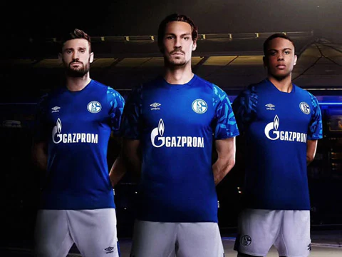 开云APP-沙尔克客场战平奥格斯堡，难得一分的简单介绍