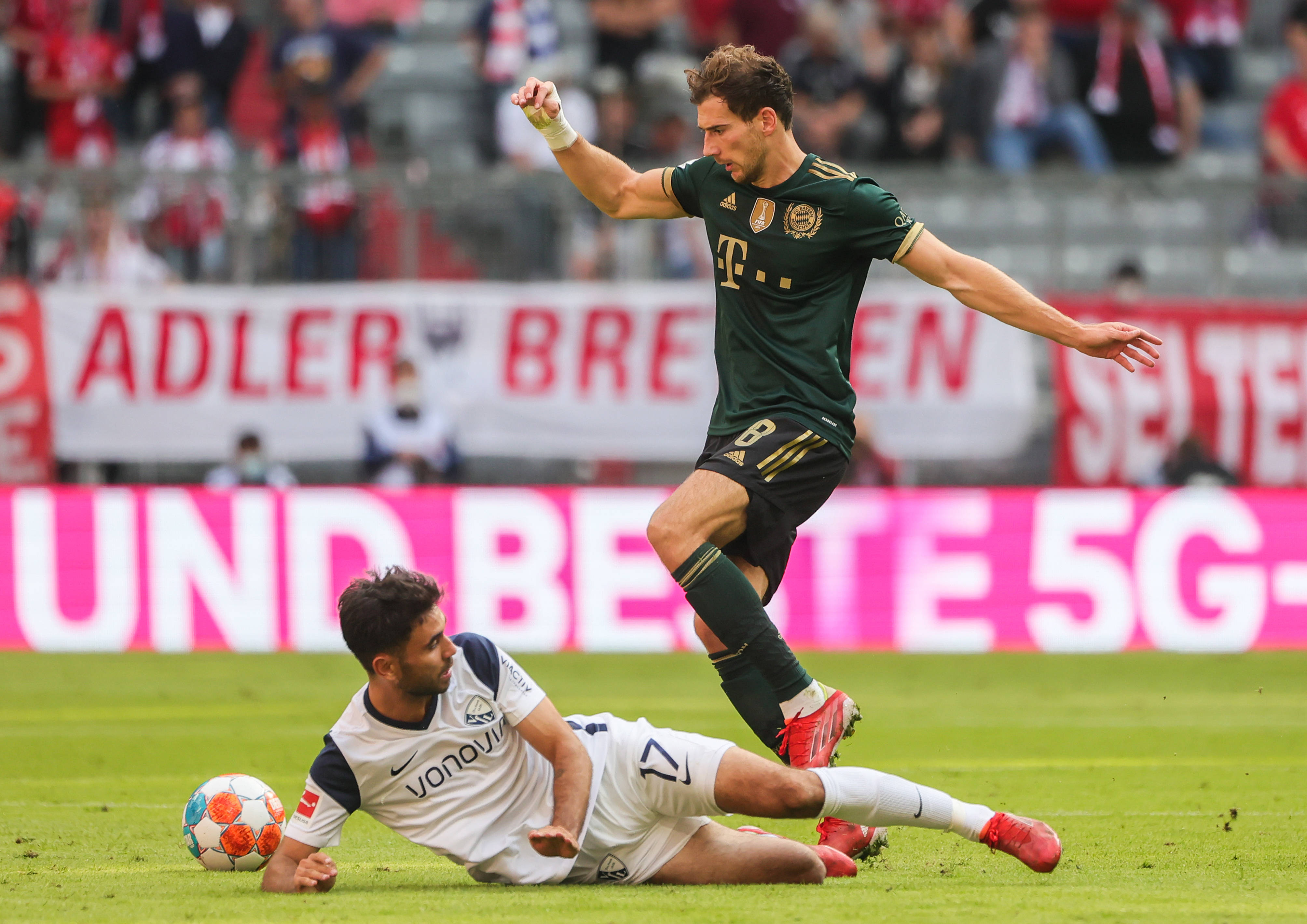 关于波鸿客场力拼拜仁慕尼黑超越的信息 关于波鸿客场力拼拜仁慕尼黑超越的信息