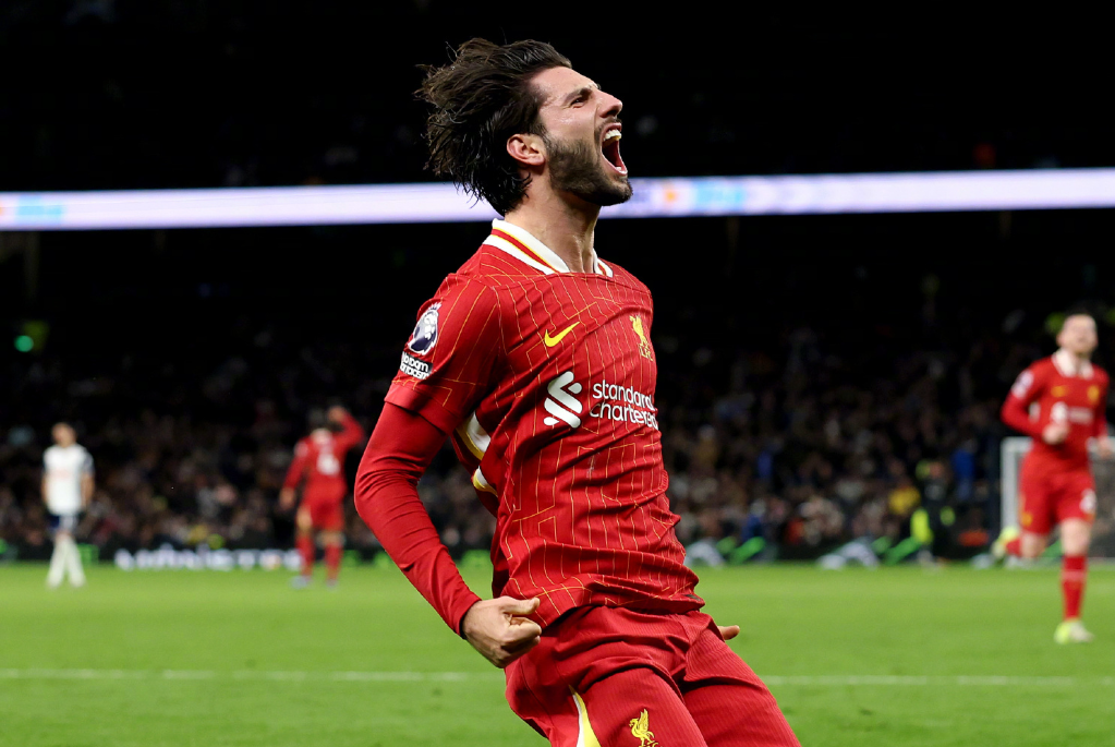 詹姆斯在英超中失利利物浦，引发热议