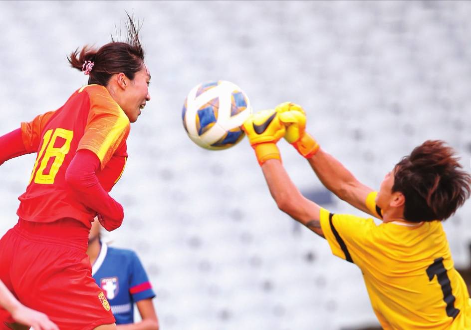 开云体育平台APP-东亚足球挑战赛：女队选手冲刺巅峰的简单介绍