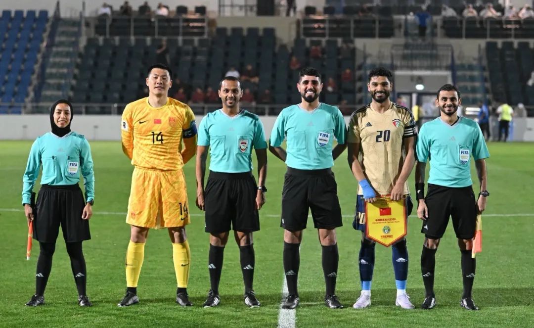 开云体育在线-球队士气高涨，战胜对手取得连胜