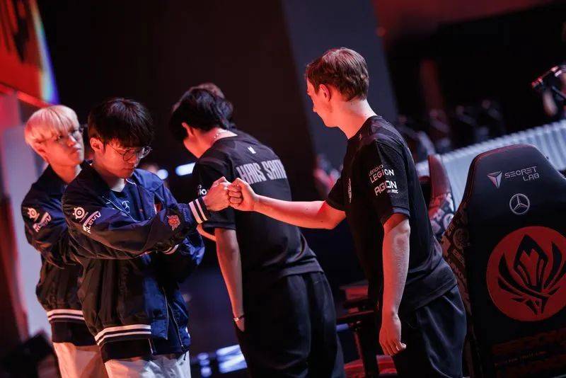 开云体育在线-TES绝杀100T，Perkz完成史诗逆转入围赛3:0（广州）