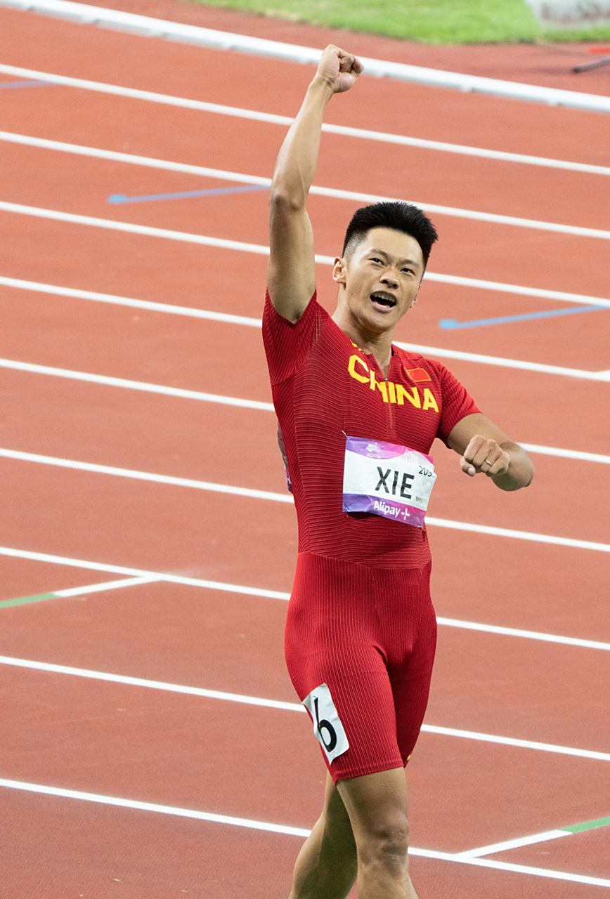 开云体育官方网站-百米飞人，中国选手再度夺冠