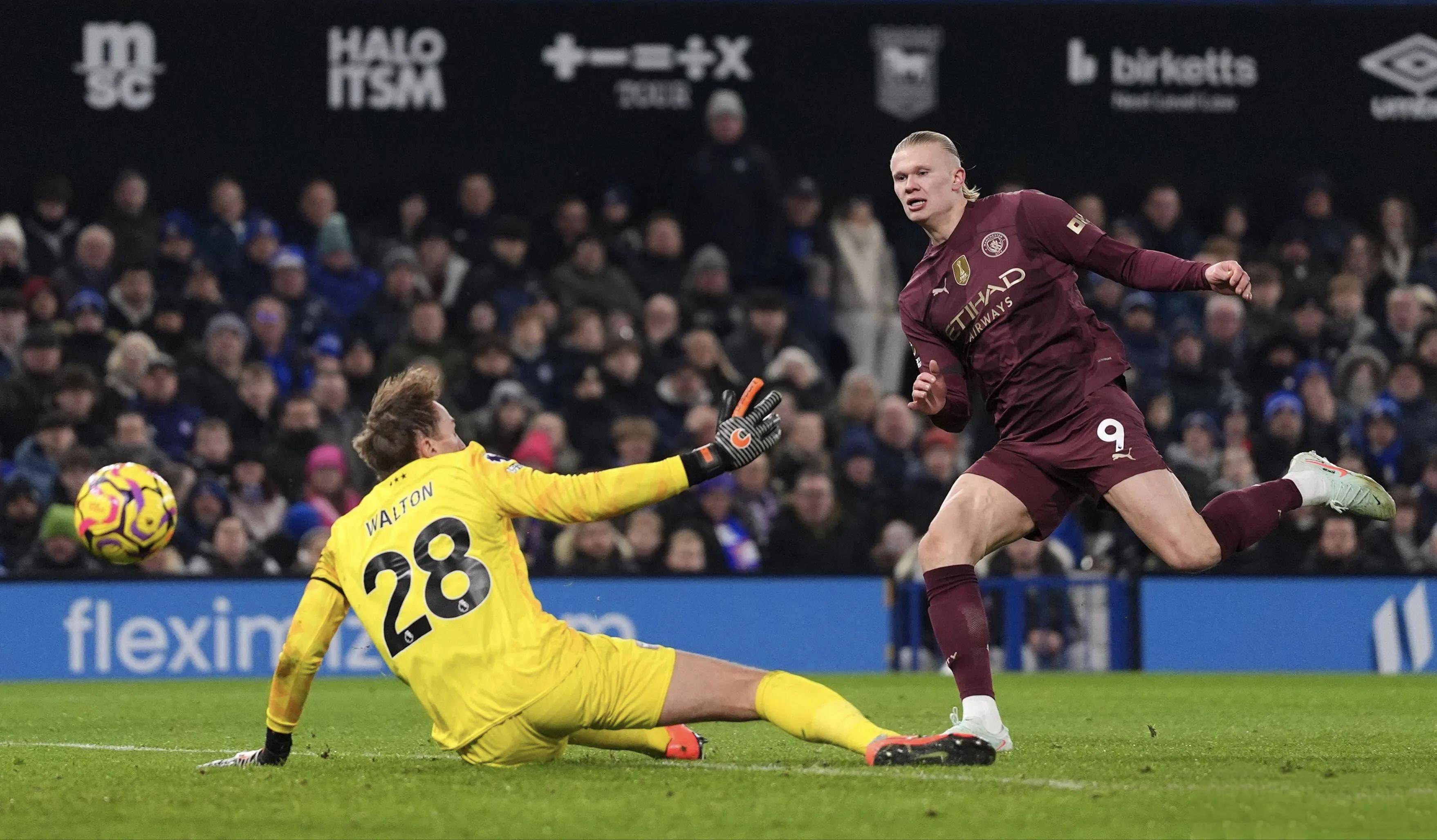 开云体育官网-丹麦主场大胜英格兰，卫冕冠军现梦魇