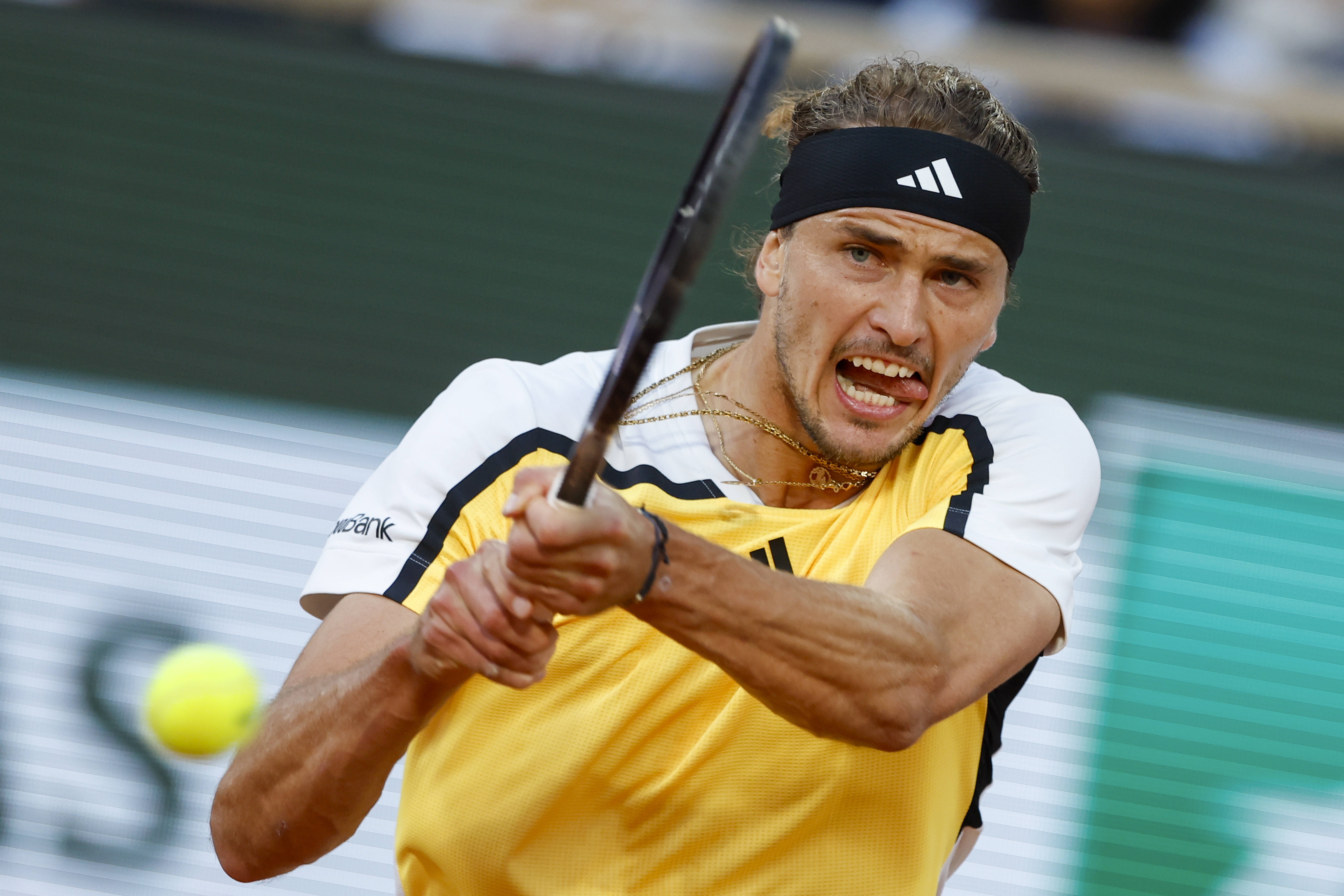 西班牙网球队血洗澳大利亚网球队，兹维列夫爆发神勇的简单介绍