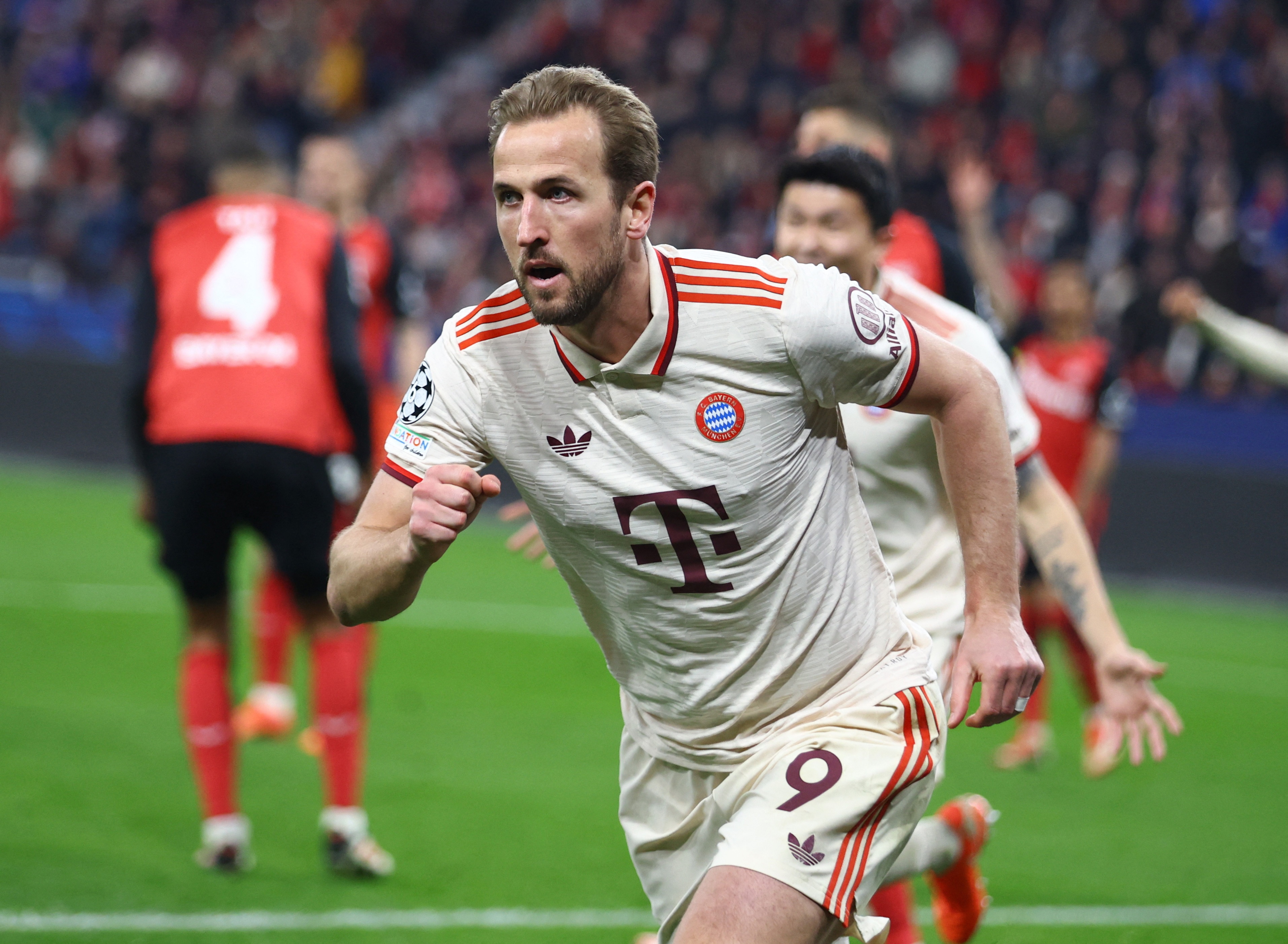 拜仁横扫挪威，萨拉赫刷新纪录