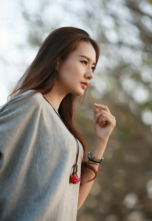 开云体育入口-圣光破夜，拉什福德主宰年度焦点之战的战术与意志力解析