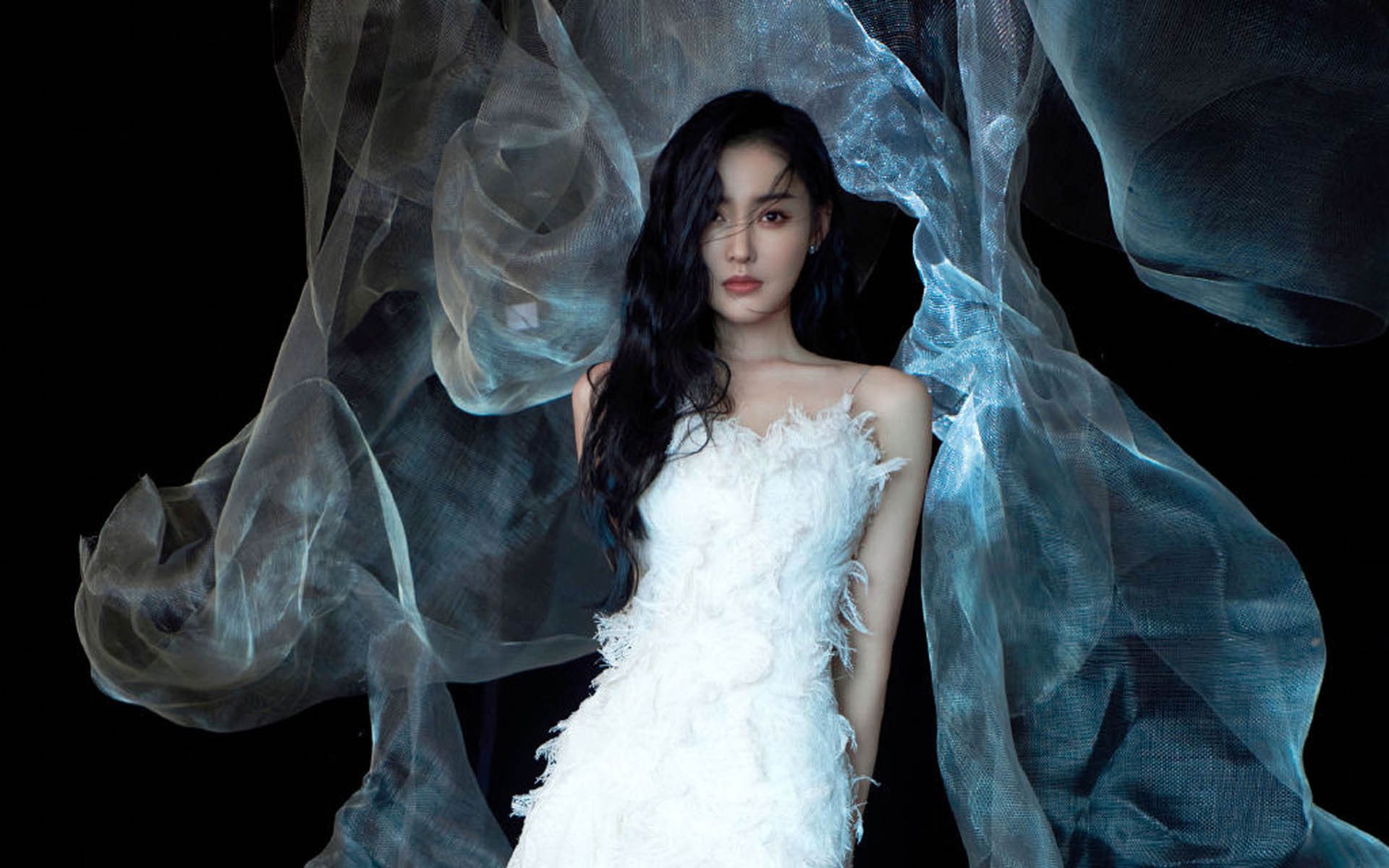 双线激战,F1新赛季揭幕战点燃速度与激情,鹈鹕关键战突围热火铸就篮球传奇