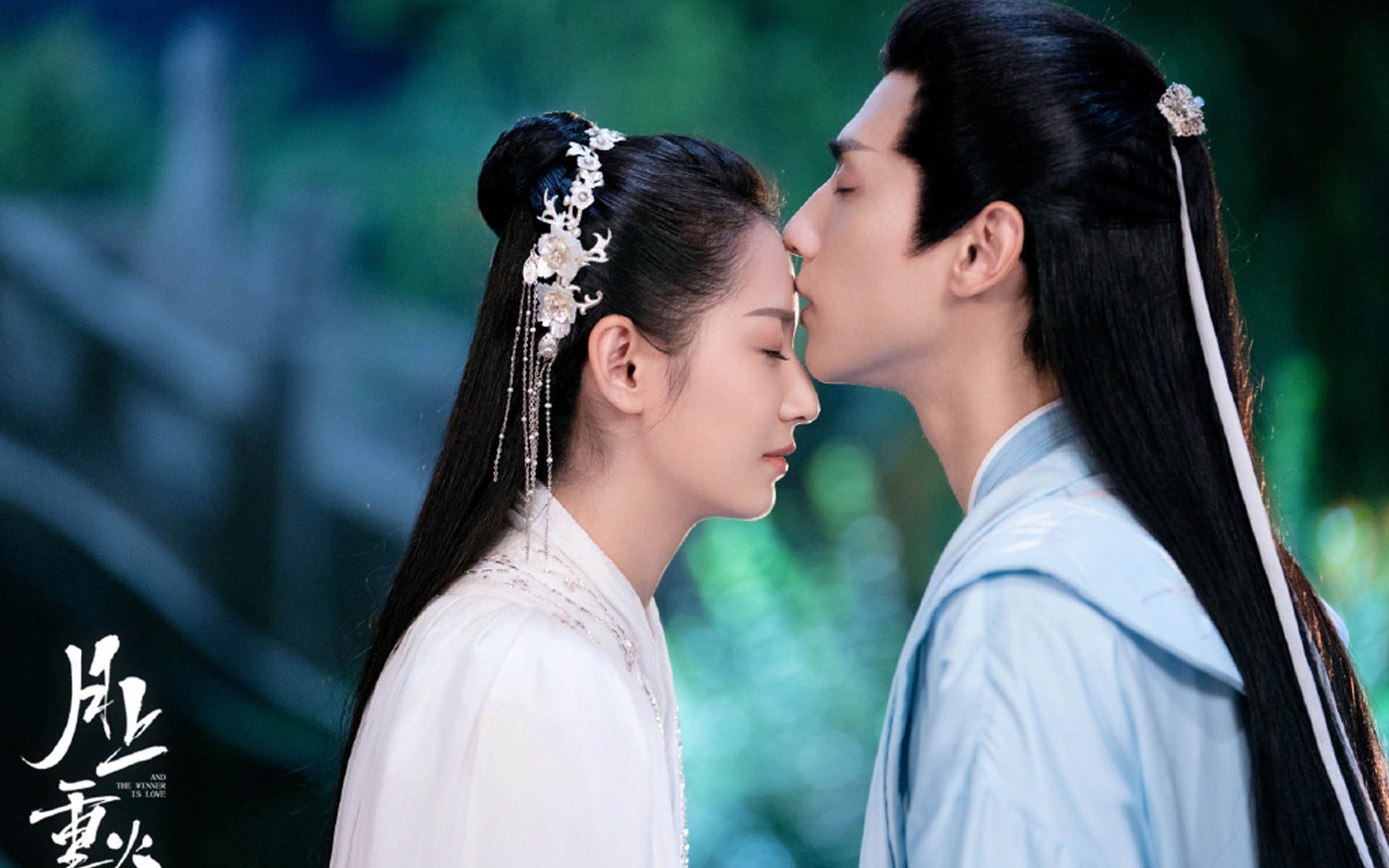 利拉德三分雨刷新纪录,黄蜂客场险胜新疆队