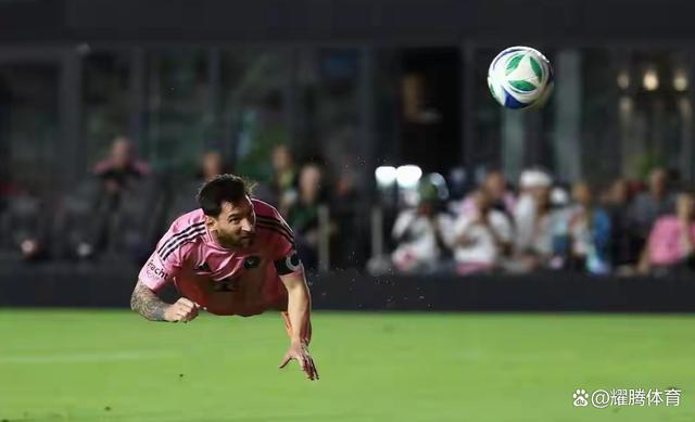 那不勒斯逆转西班牙，梅西成为关键先生